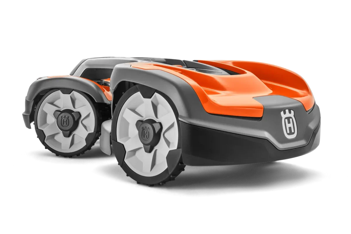 robot de tonte husqvarna automower 535AWD - surface 3500m² et pente 70% - 4x4 roues motrices - connecté